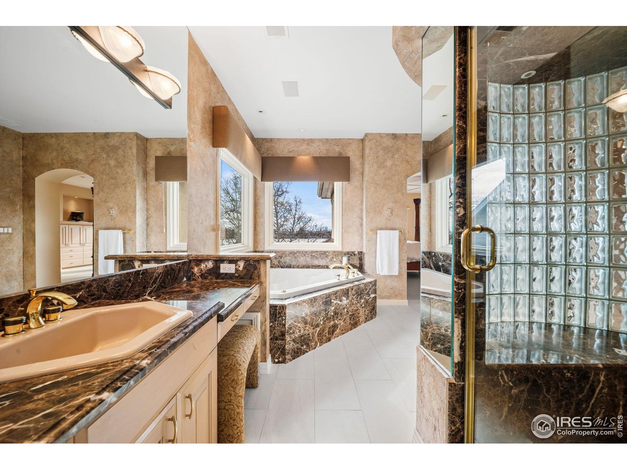 1721 Cottonwood Point Dr