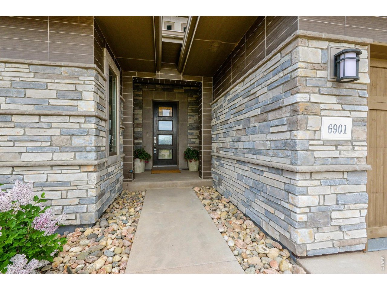 6901 Water View Ct