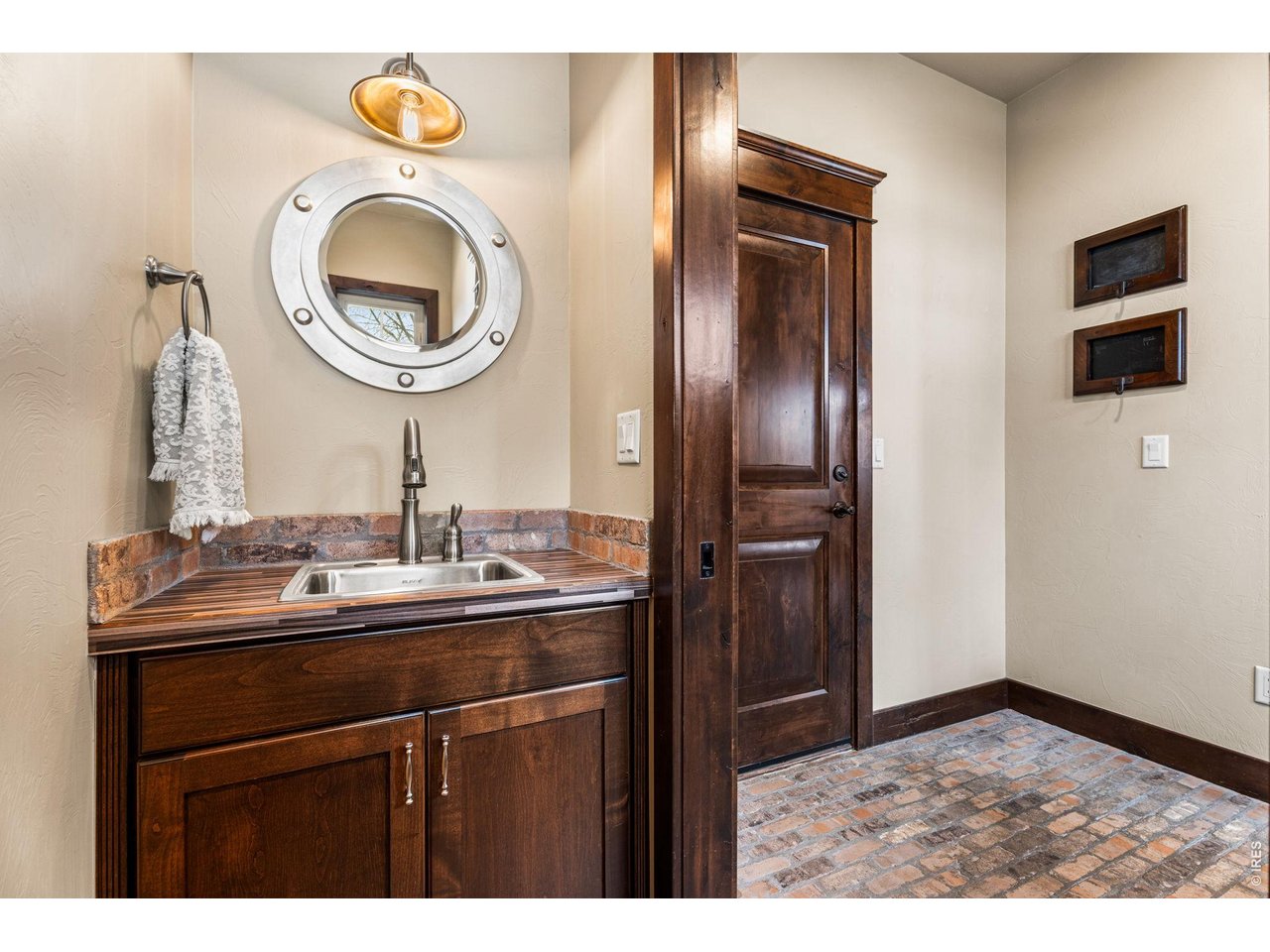 1100 E County Road 30