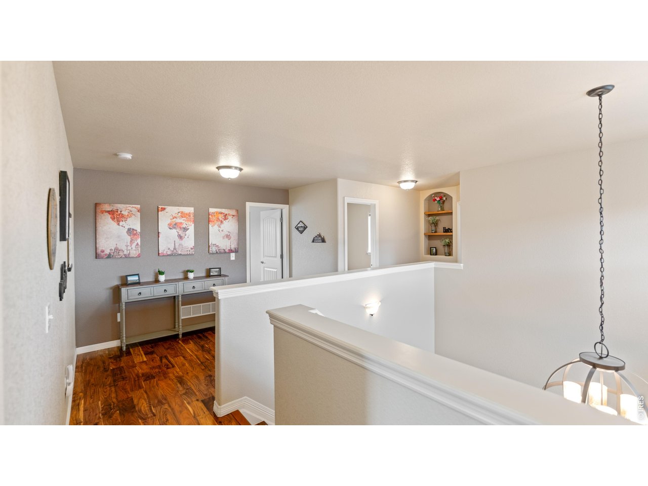 633 Shoshone Ct