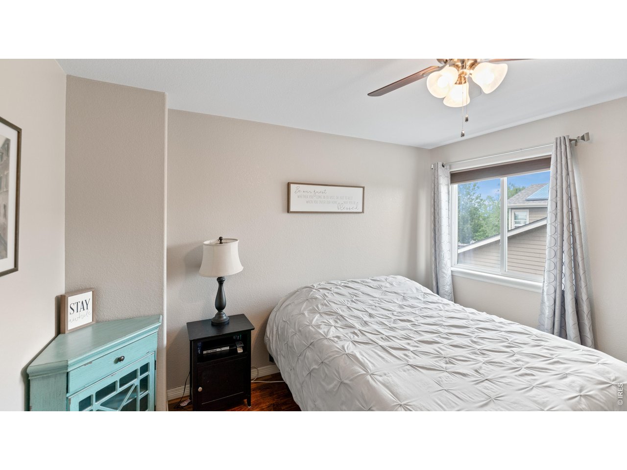 633 Shoshone Ct