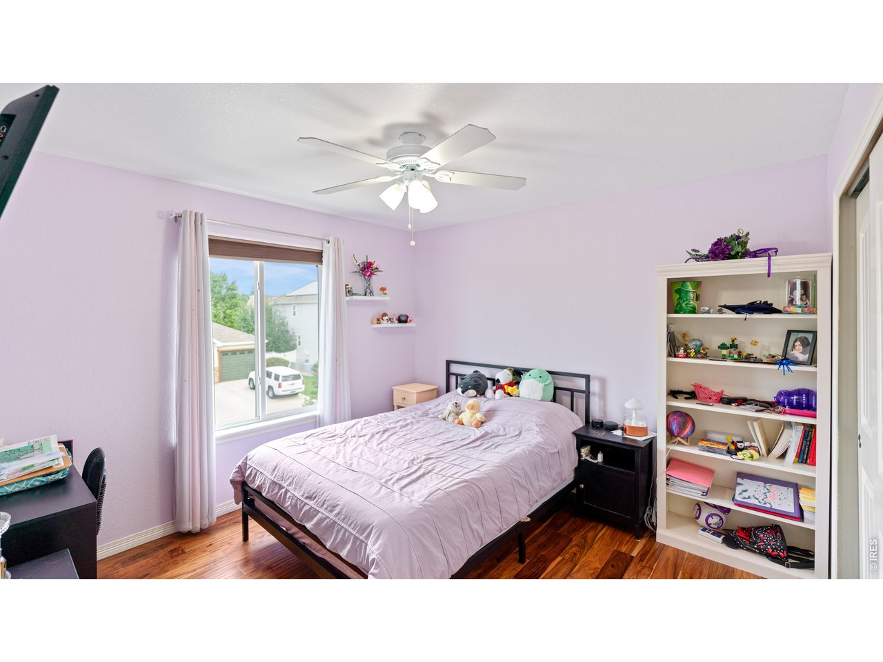 633 Shoshone Ct