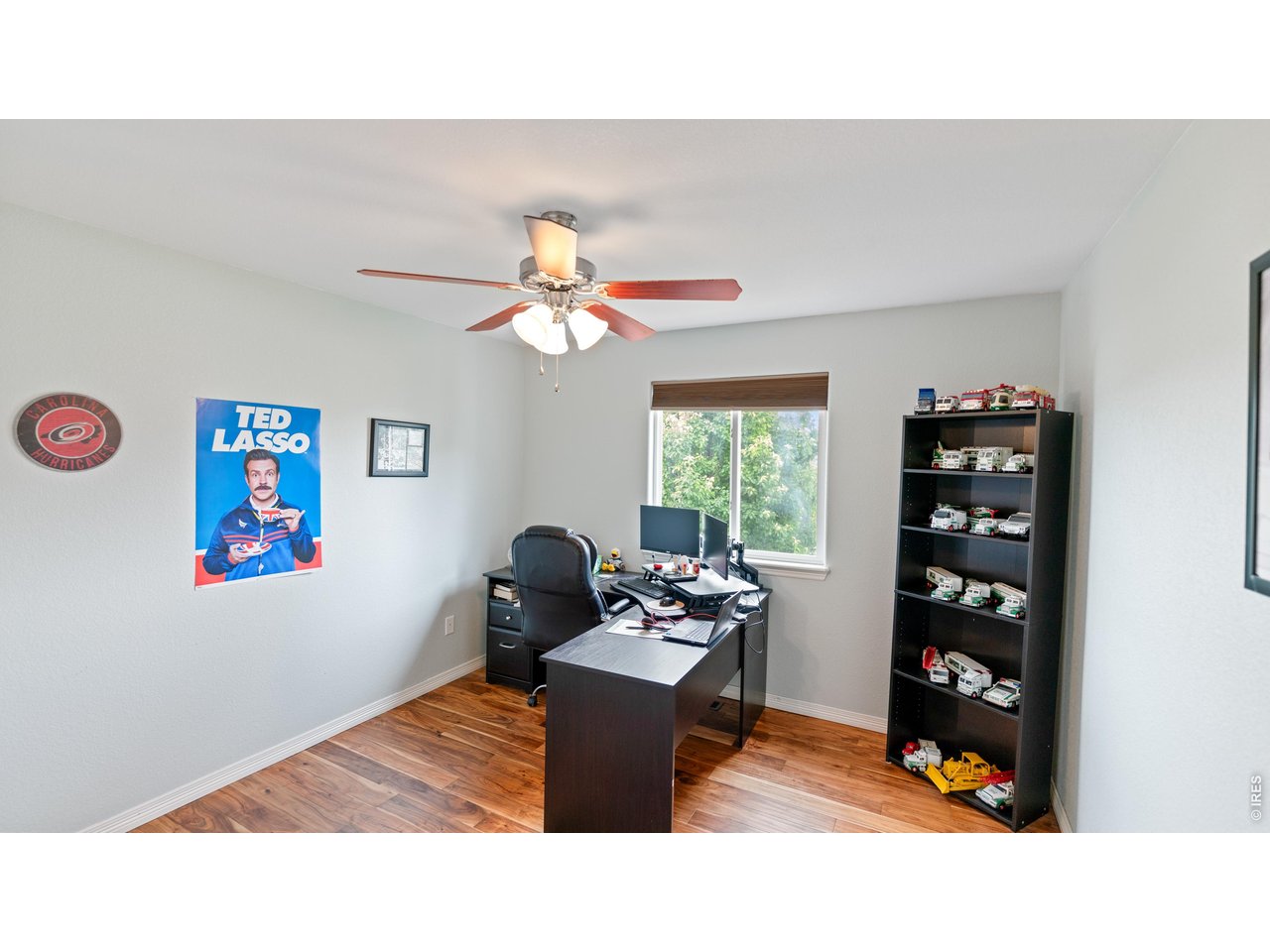 633 Shoshone Ct