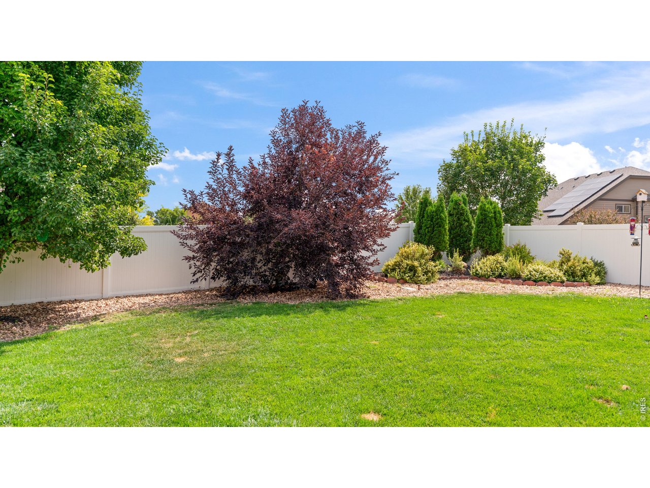 633 Shoshone Ct