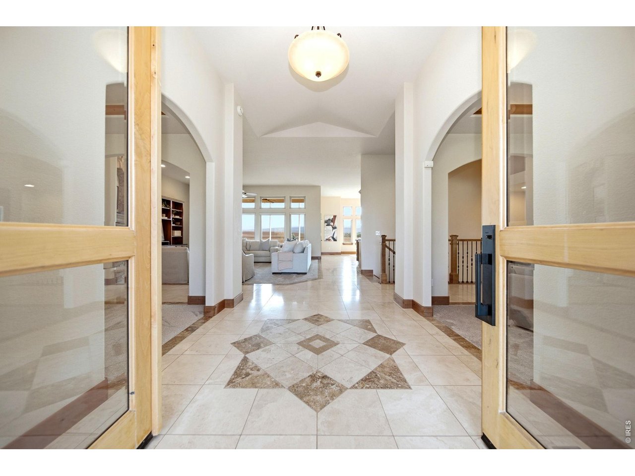 2153 Mountain River Rd