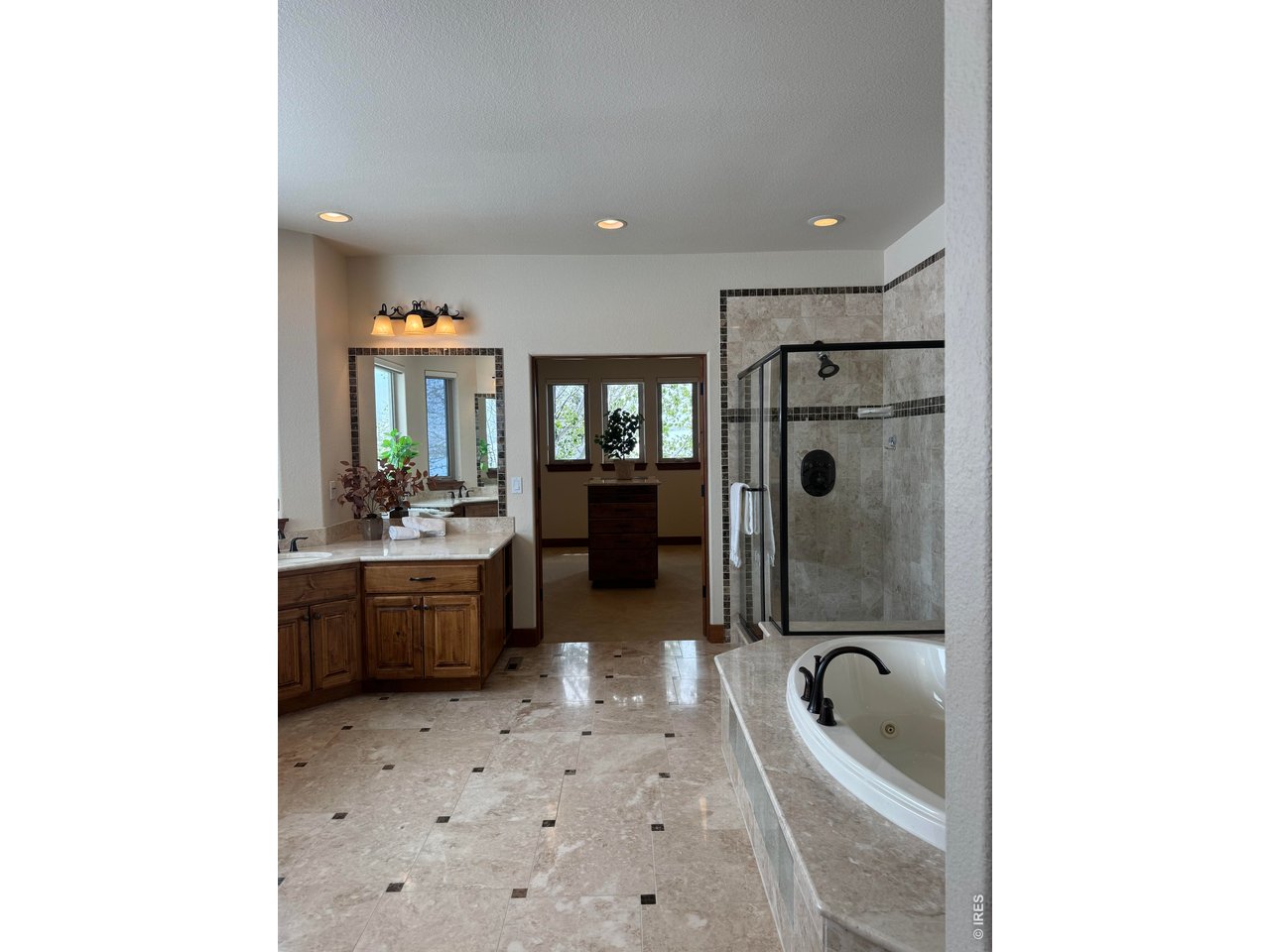 2153 Mountain River Rd