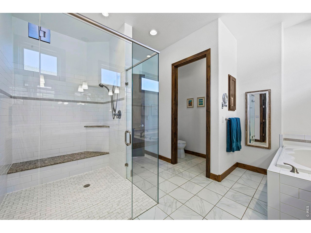 6901 Water View Ct