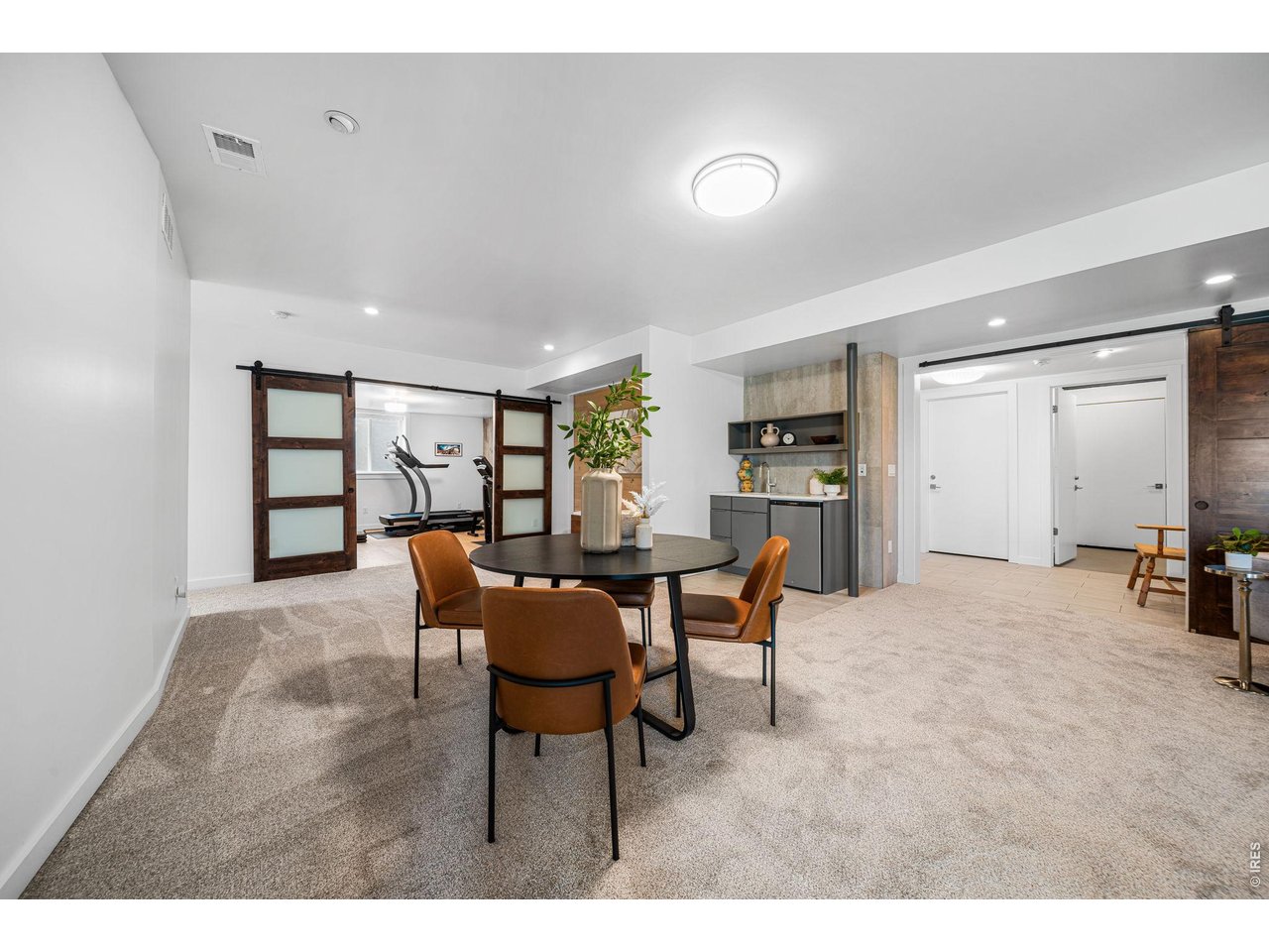 6901 Water View Ct