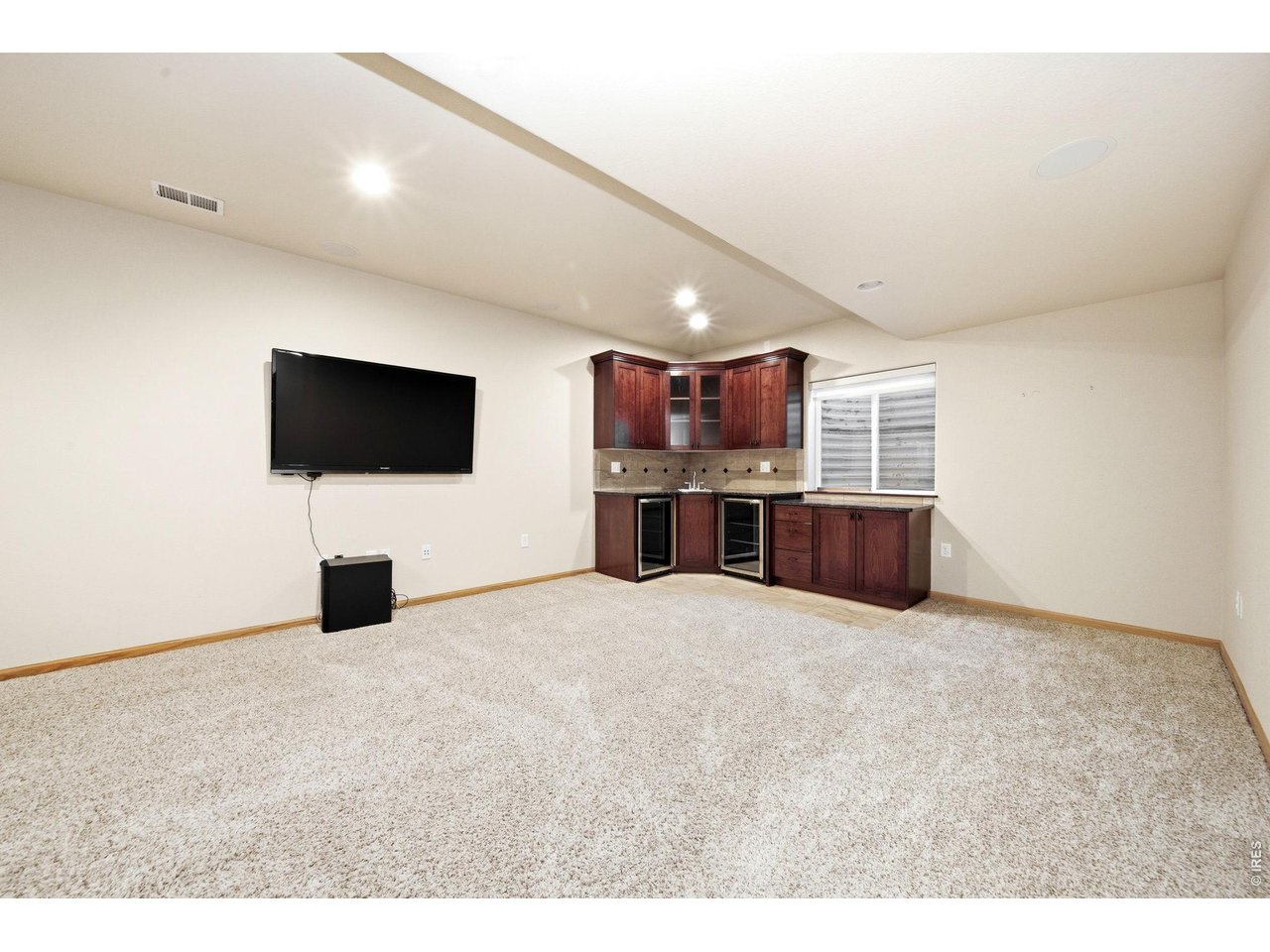 5475 Hunter Ct