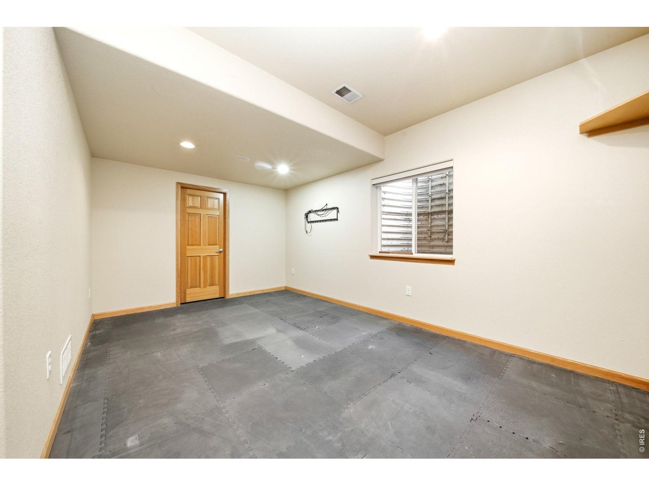 5475 Hunter Ct