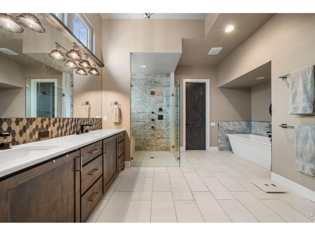 4134 Grand Park Dr