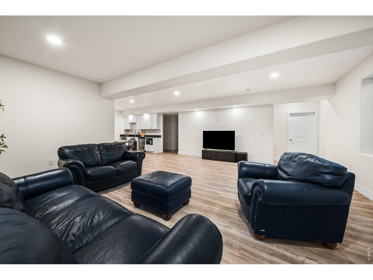 6402 Foothills View Pl