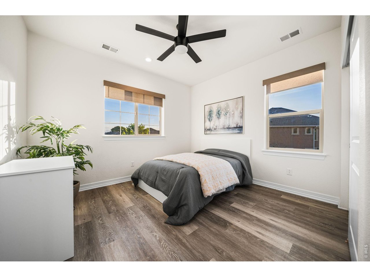 6402 Foothills View Pl