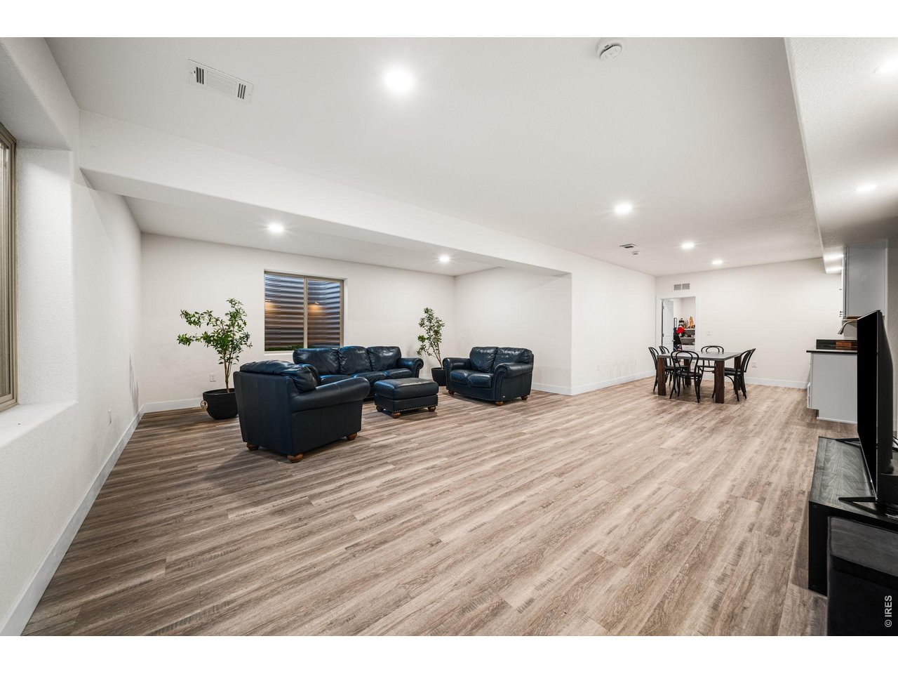 6402 Foothills View Pl
