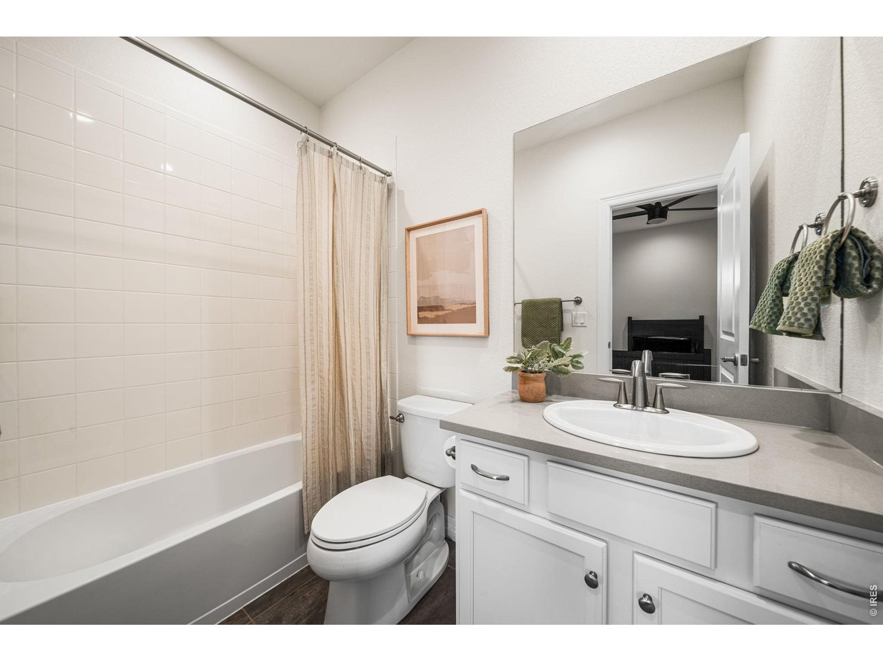 6402 Foothills View Pl
