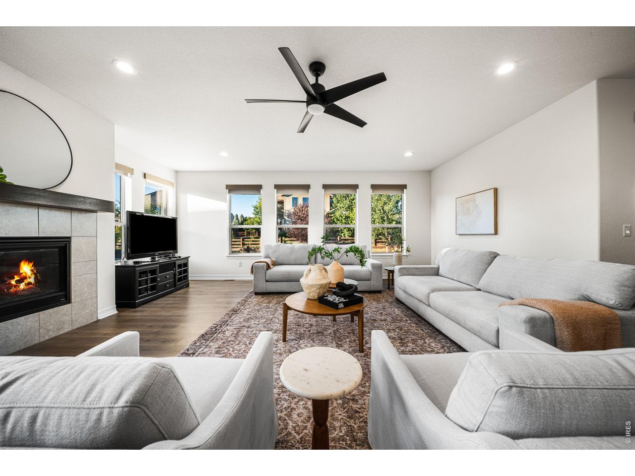 6402 Foothills View Pl