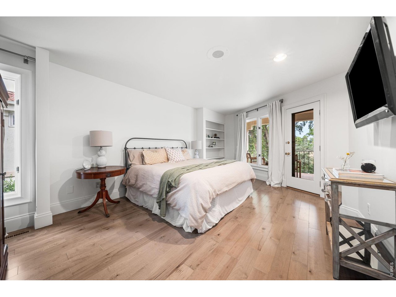 2109 Country Club Cv