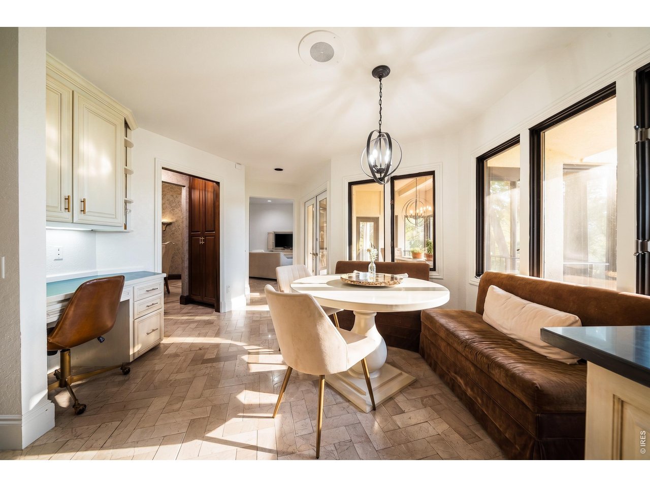2109 Country Club Cv