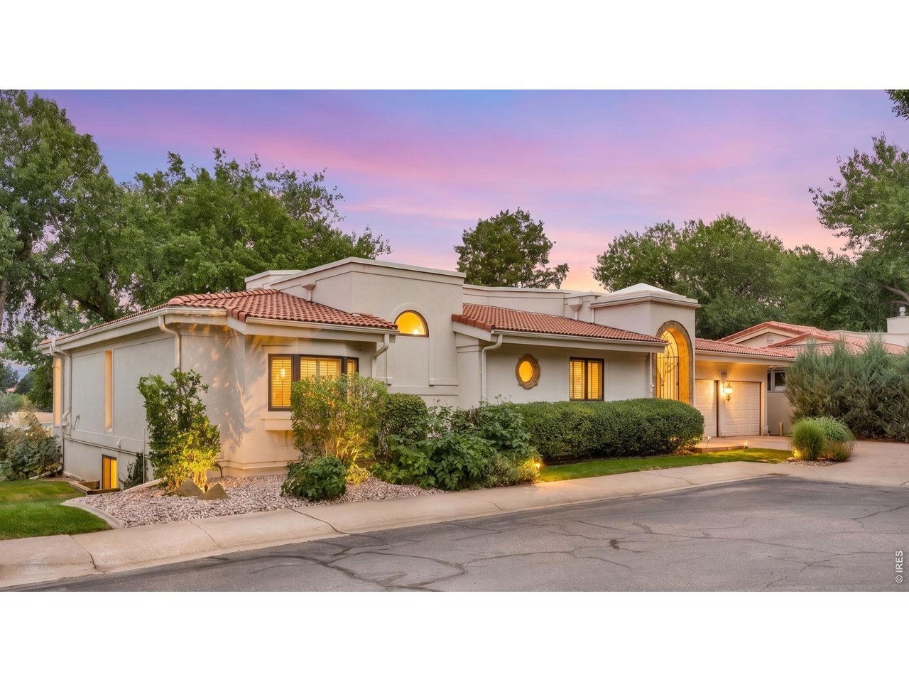 2109 Country Club Cv