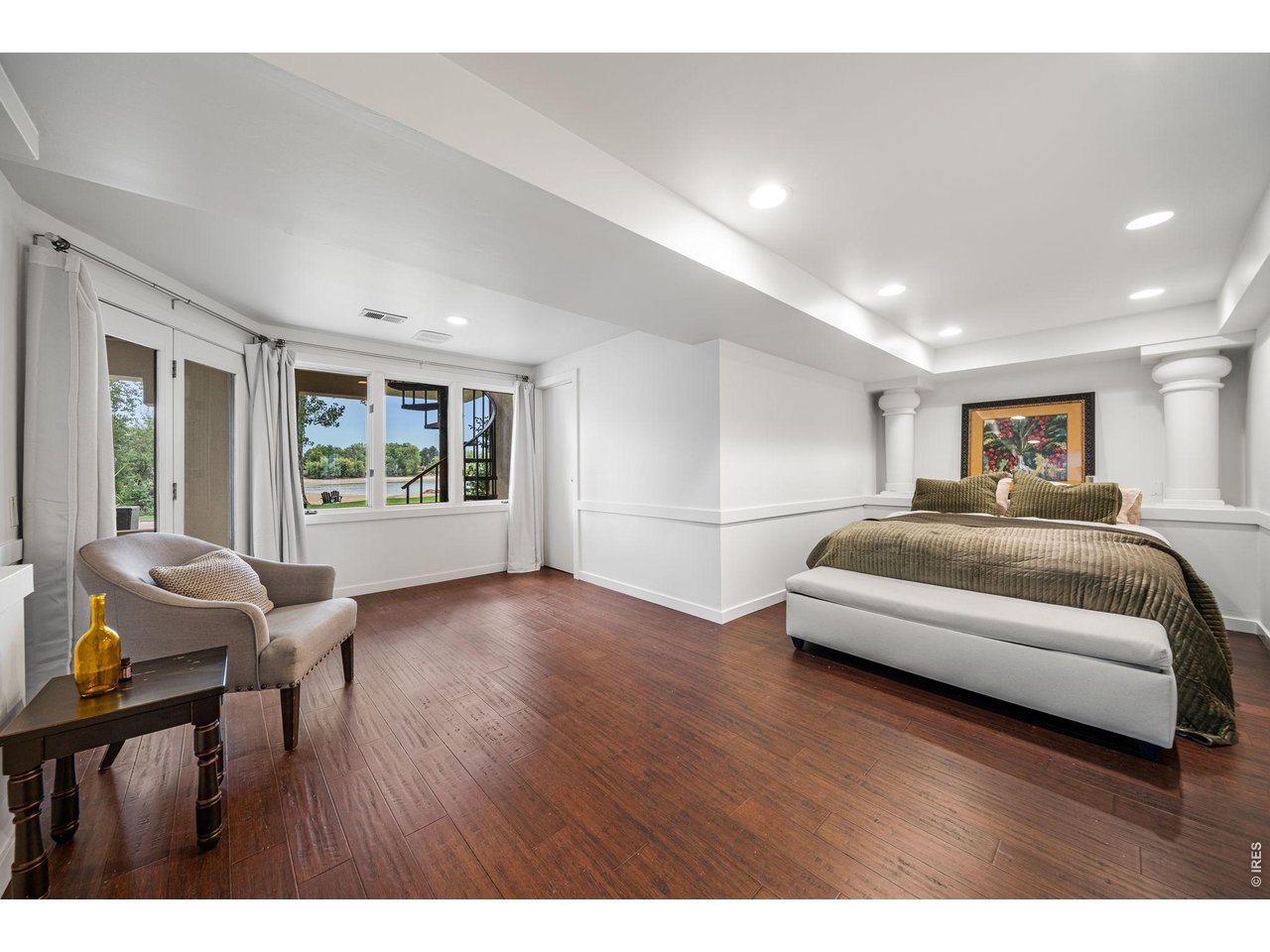 2109 Country Club Cv