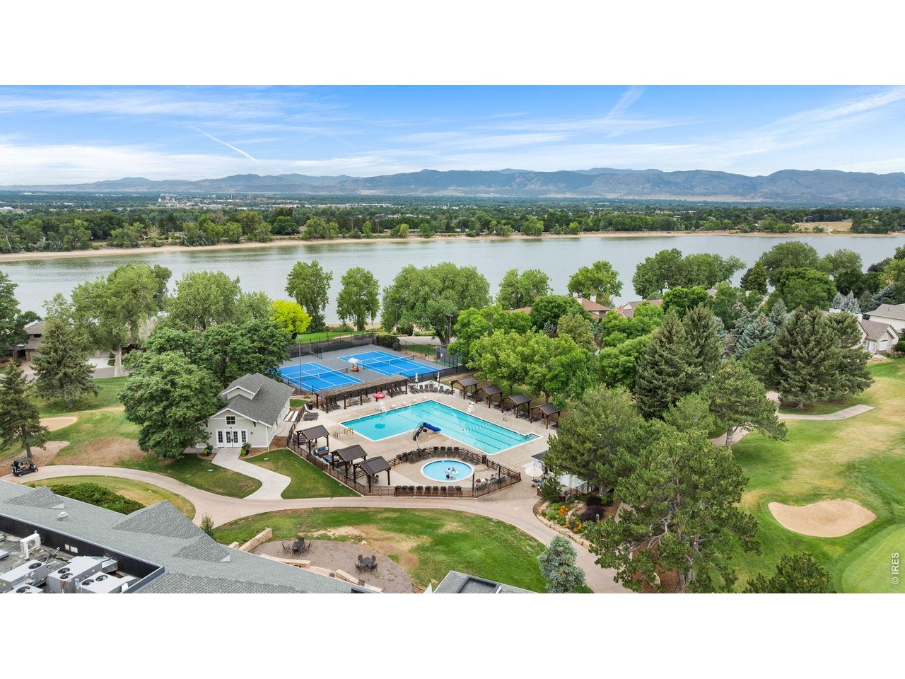 2109 Country Club Cv