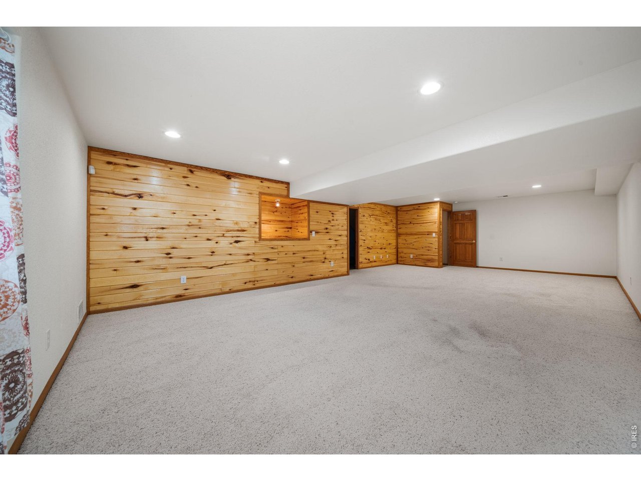 4014 Carrick Rd