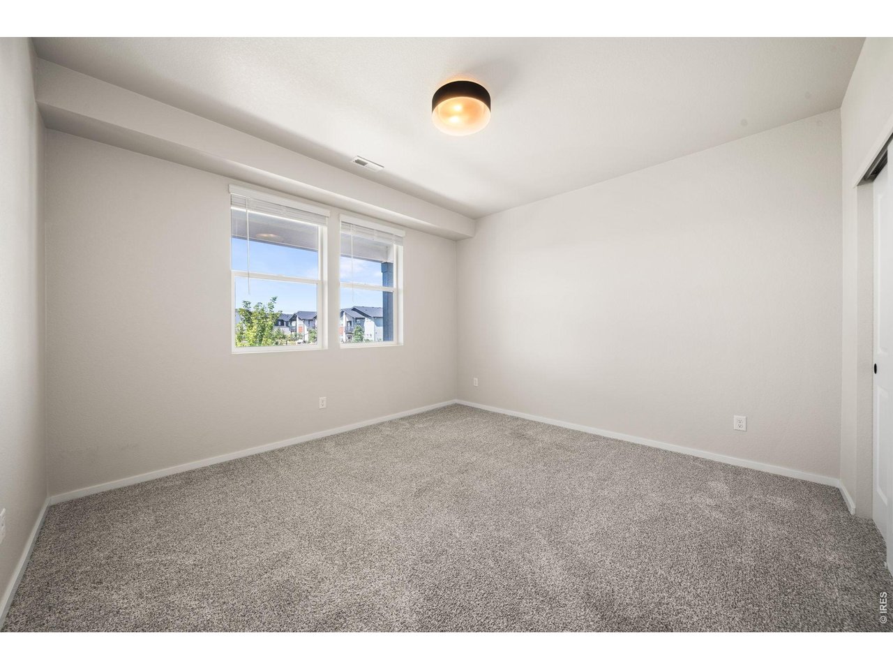 1804 Iron Wheel Dr 5