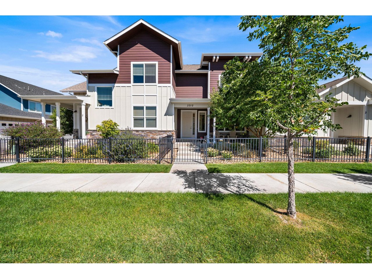 3312 Green Lake Dr 2