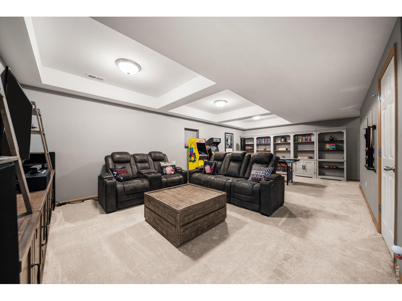 6027 Watson Dr