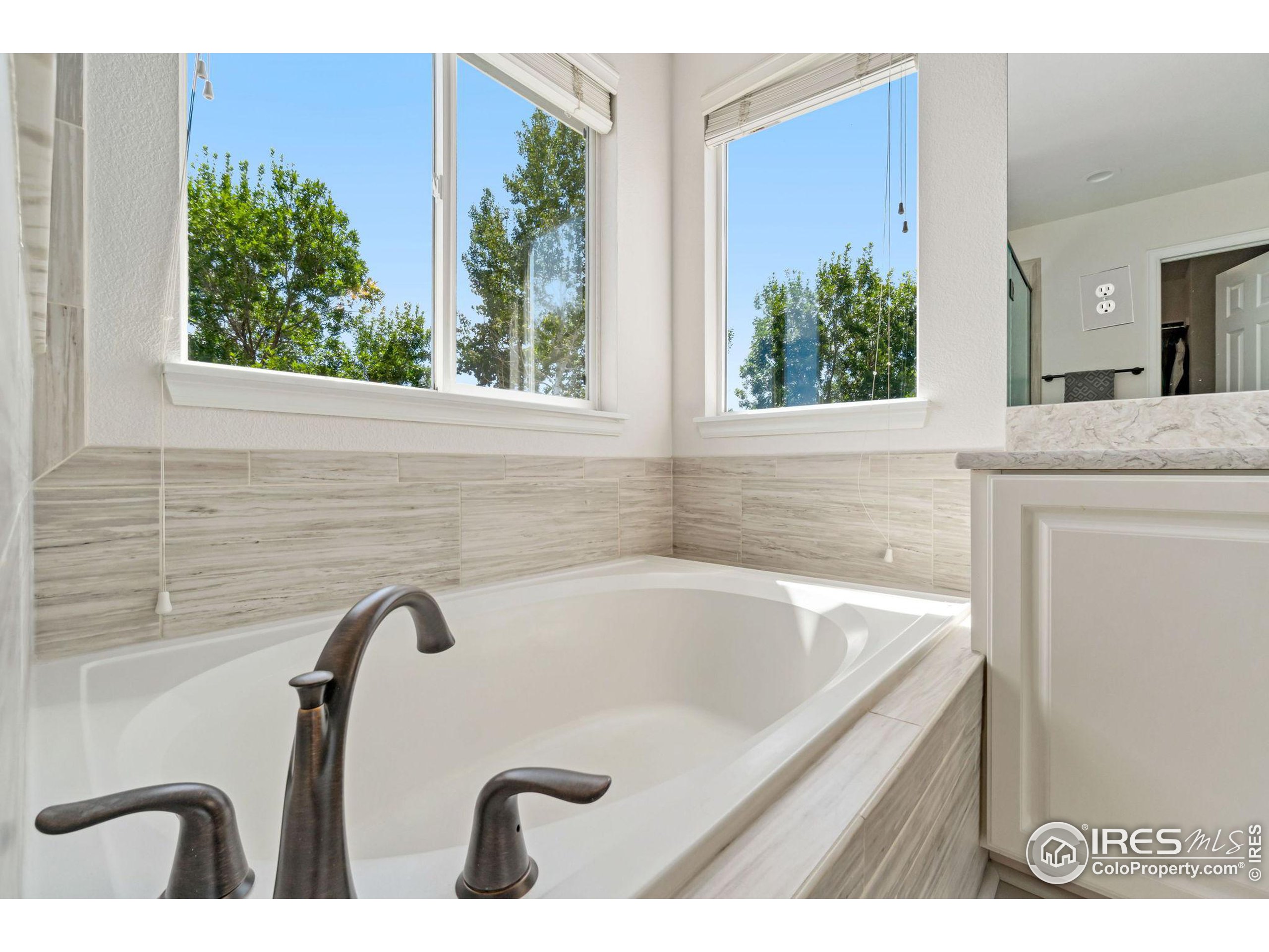 5808 Fossil Creek Pkwy