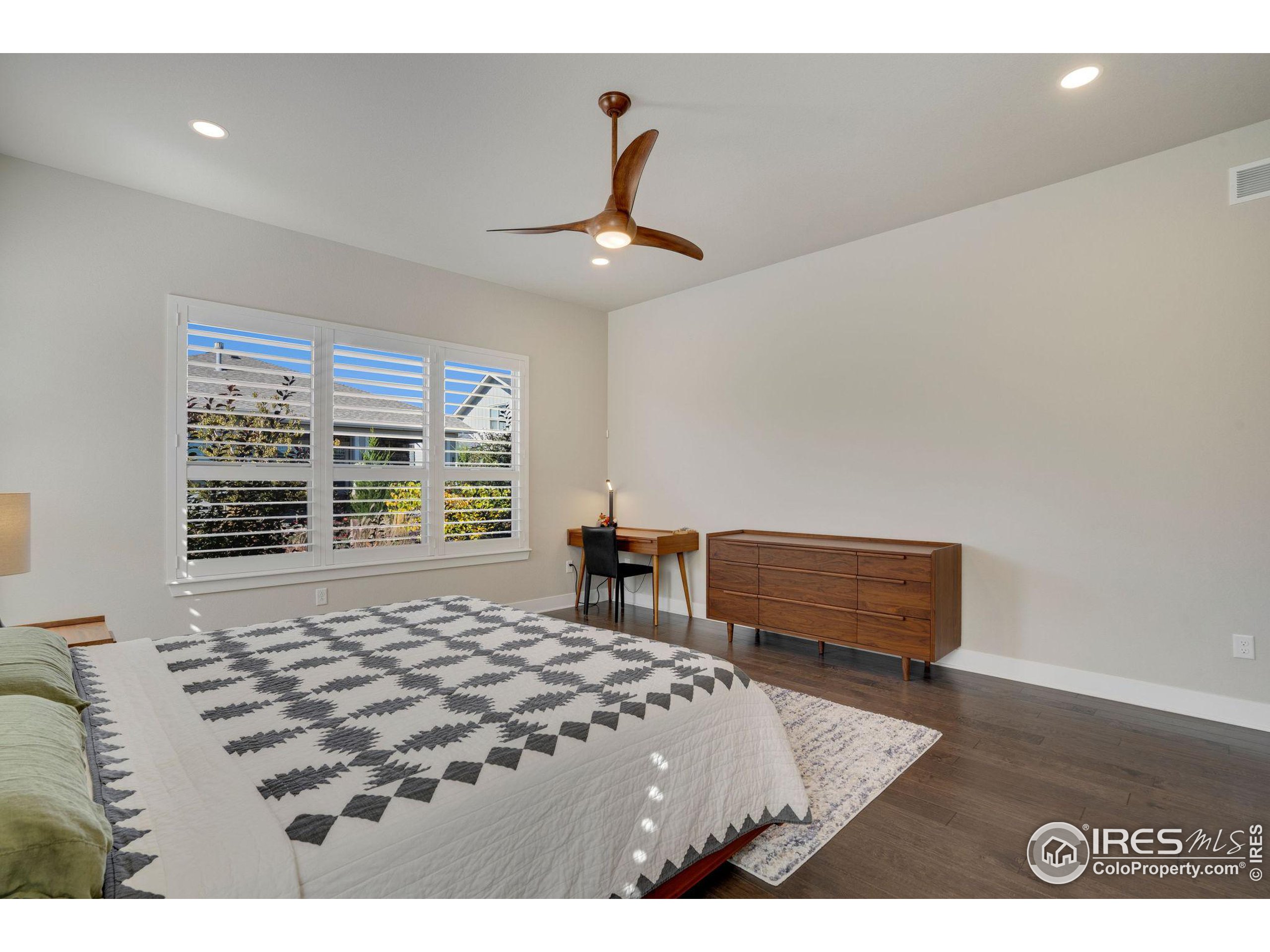 6009 Fall Harvest Way