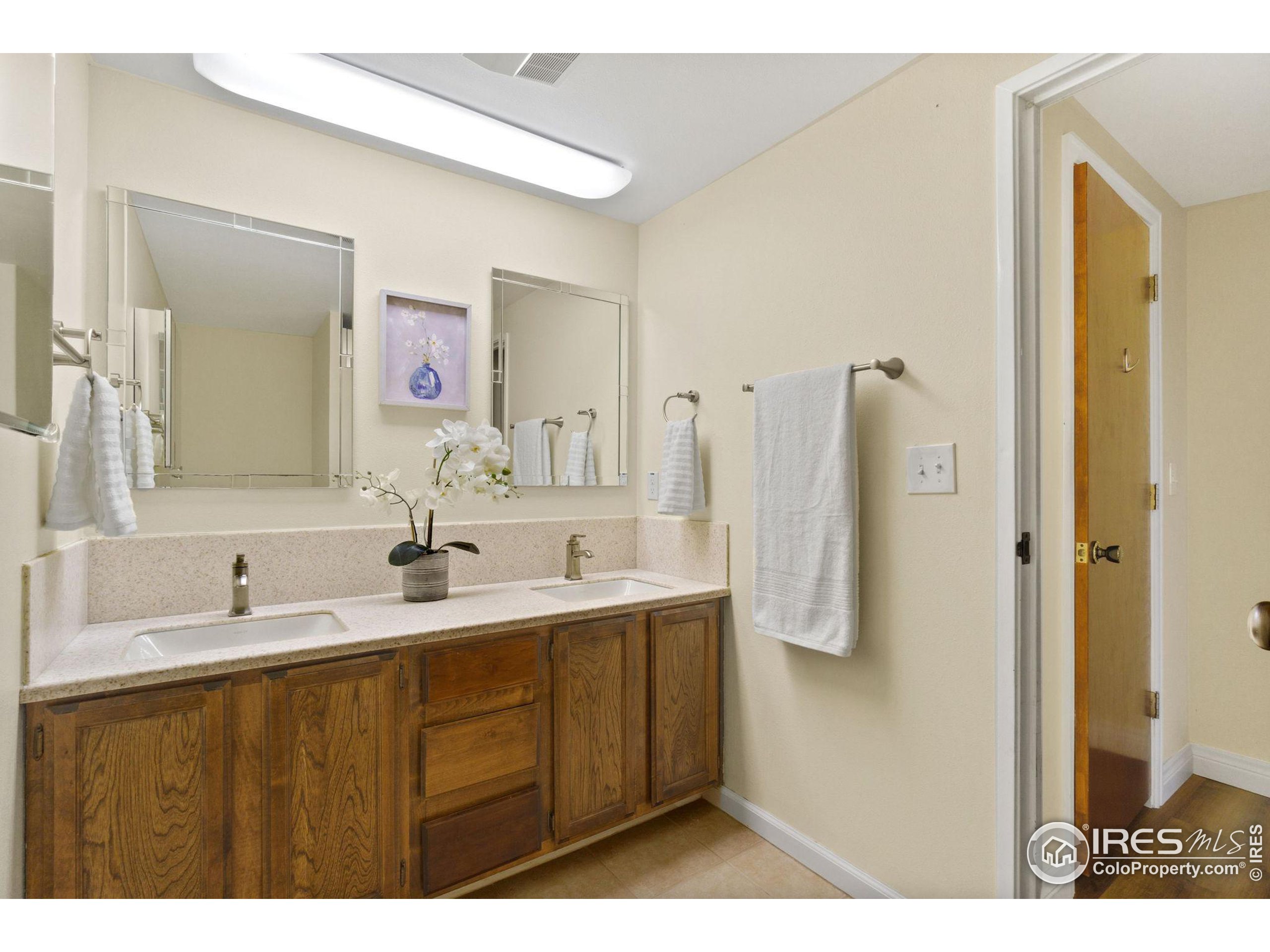 415 S Howes St Unit: 703