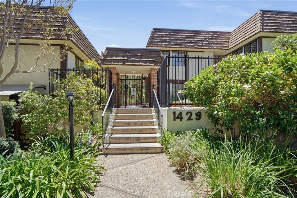 1429 Valley View Road 32