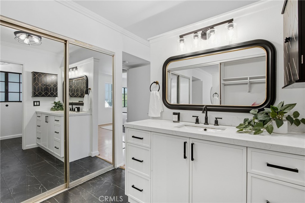1429 Valley View Road 32