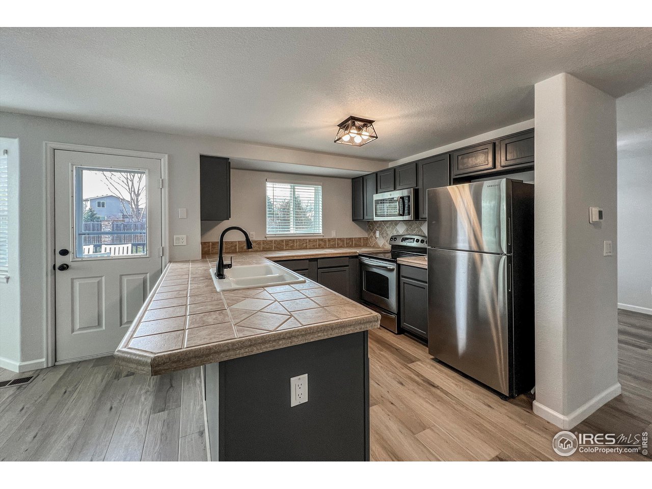 1219 Cedarwood Dr