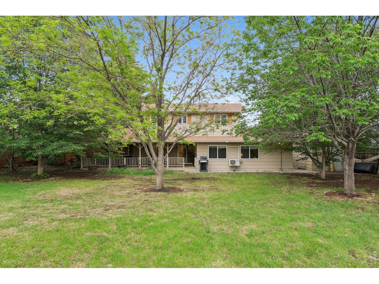 24 University Cir