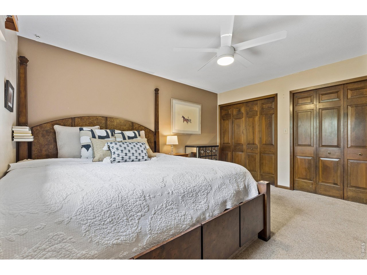24 University Cir