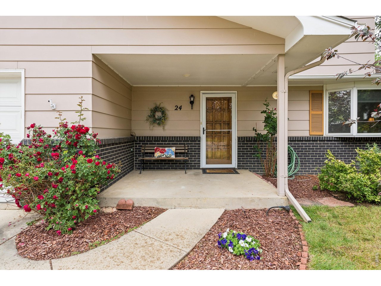 24 University Cir