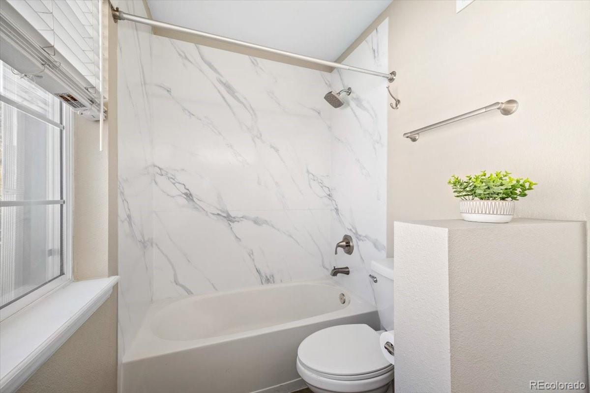 1563 S Danube Way Unit: 107