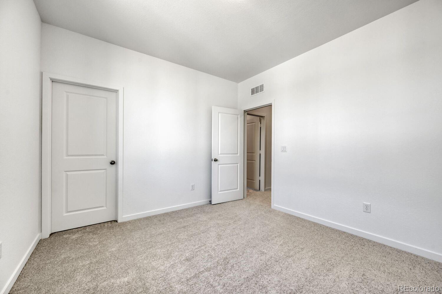 6839 Parterre Parkway N Unit: 4