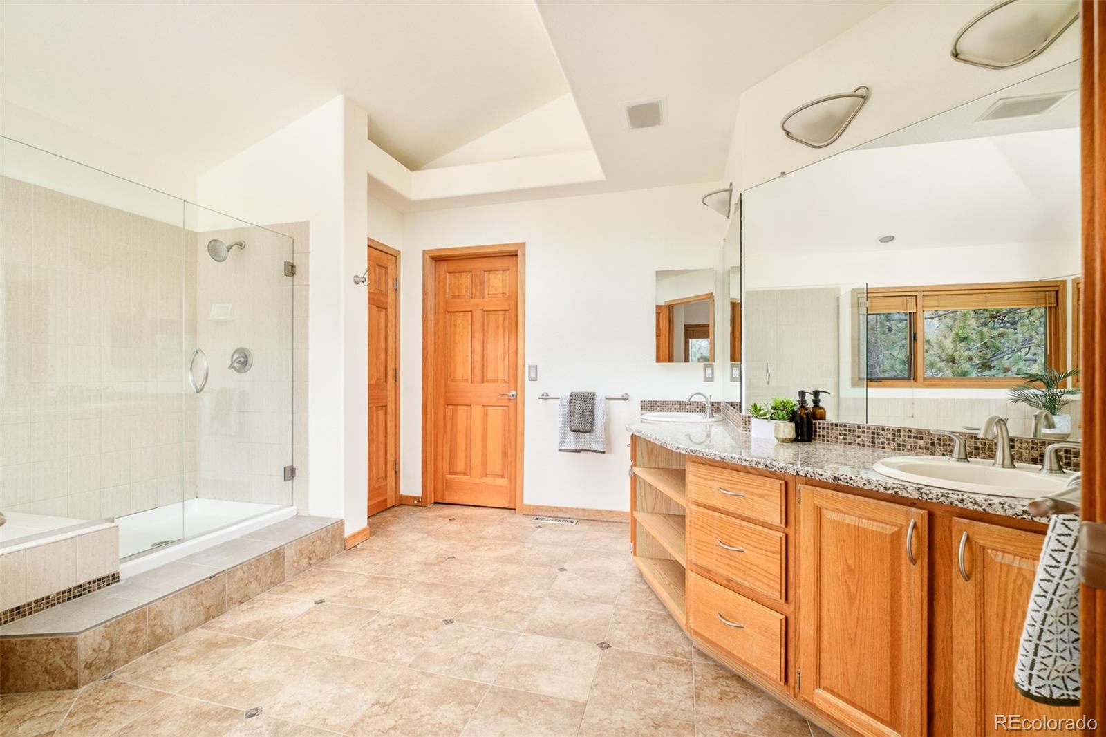 2290 Juniper Court