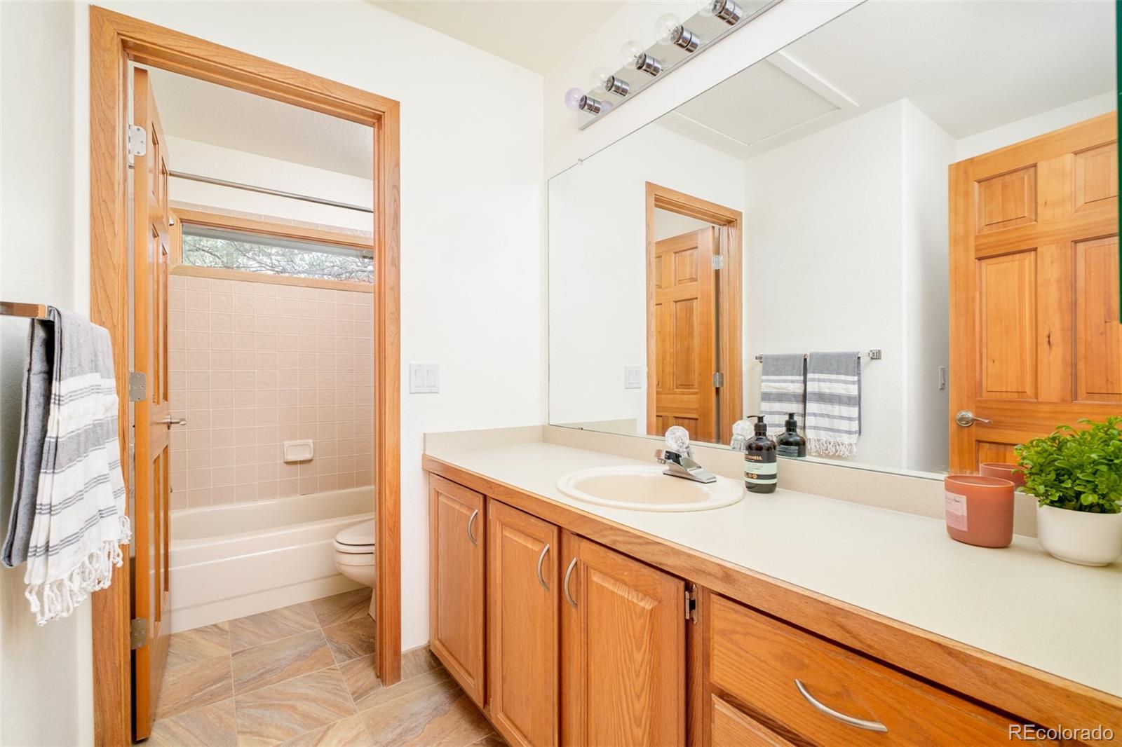 2290 Juniper Court