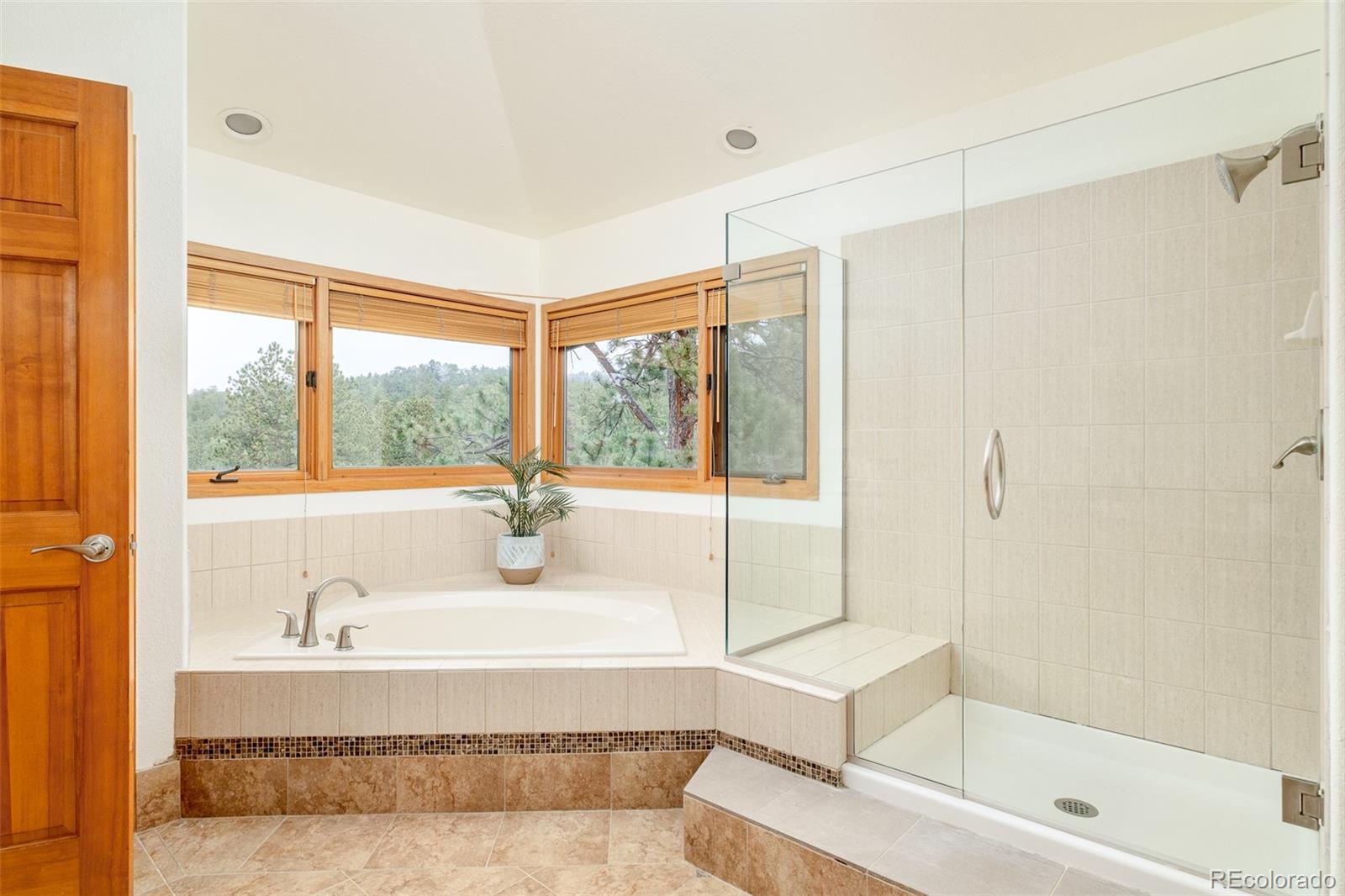 2290 Juniper Court