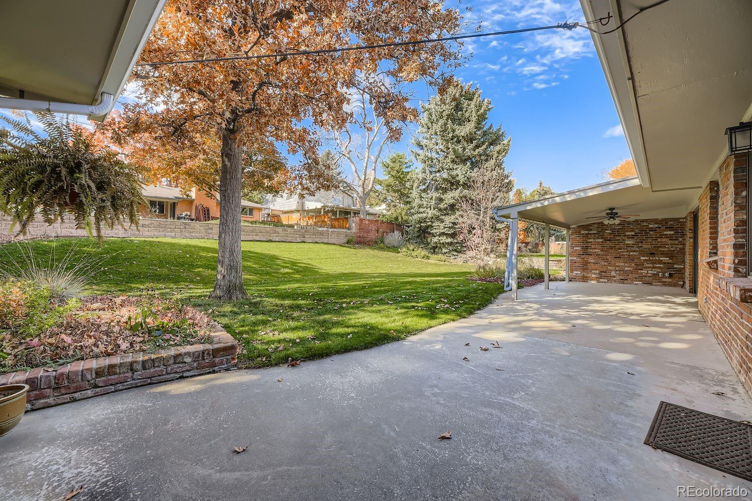 11734 W Applewood Knolls Drive