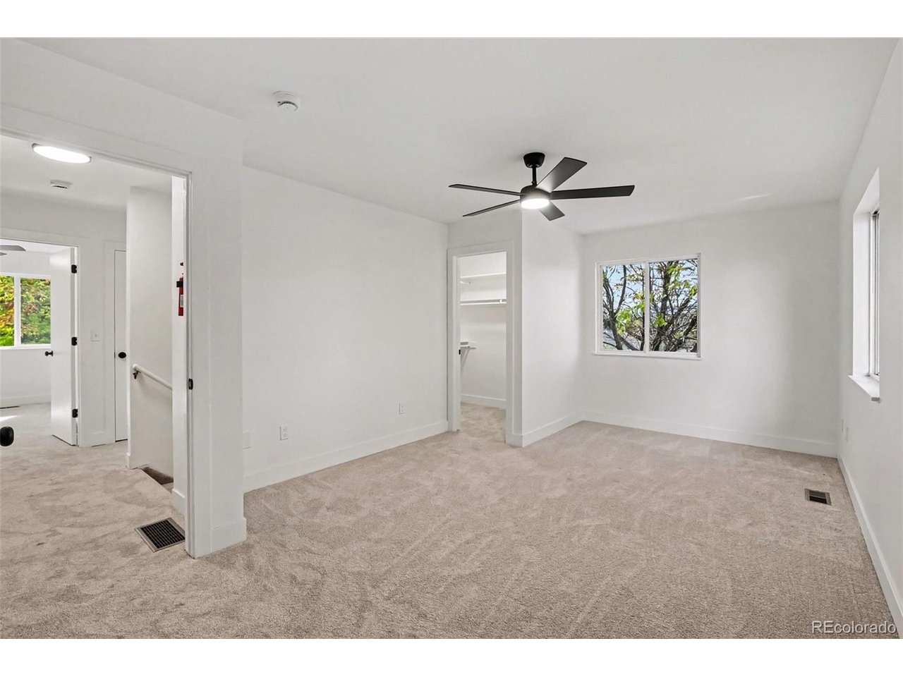658 Eagle Dr