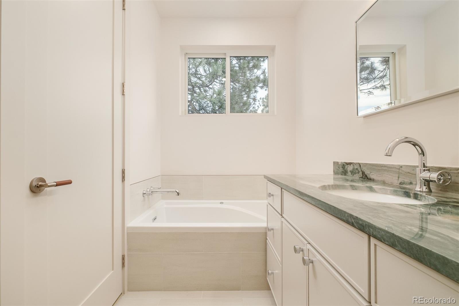 258 E Mountain Avenue