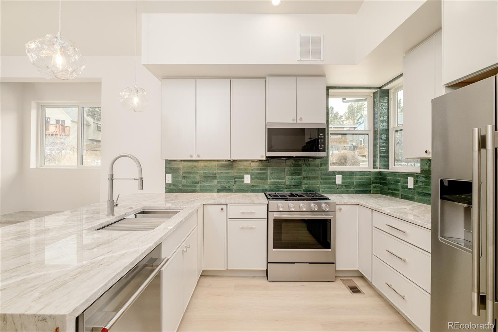 258 E Mountain Avenue