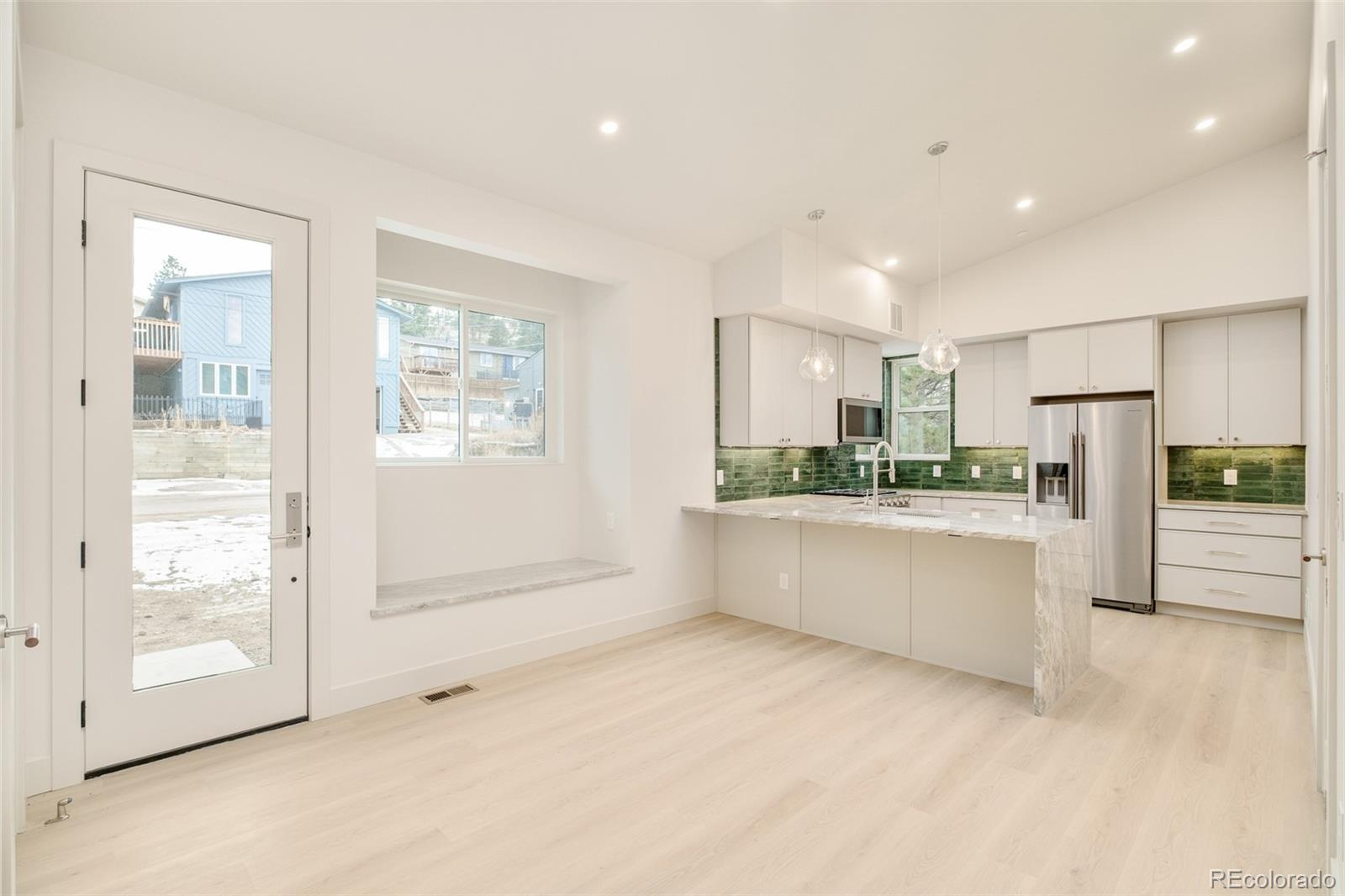 258 E Mountain Avenue