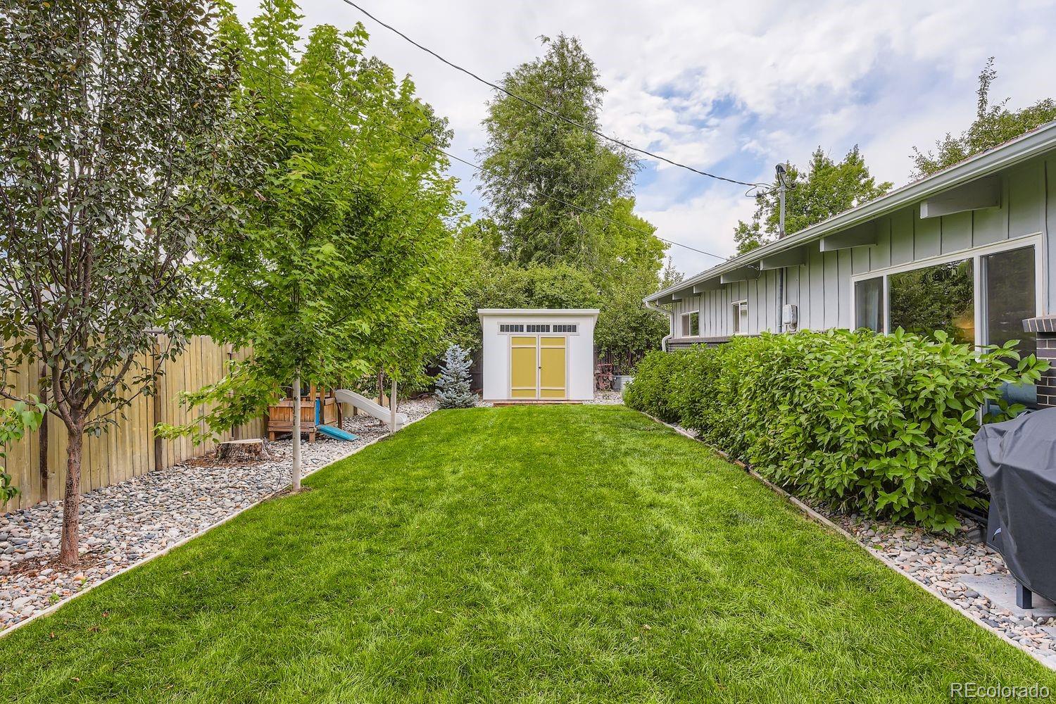342 W Caley Avenue