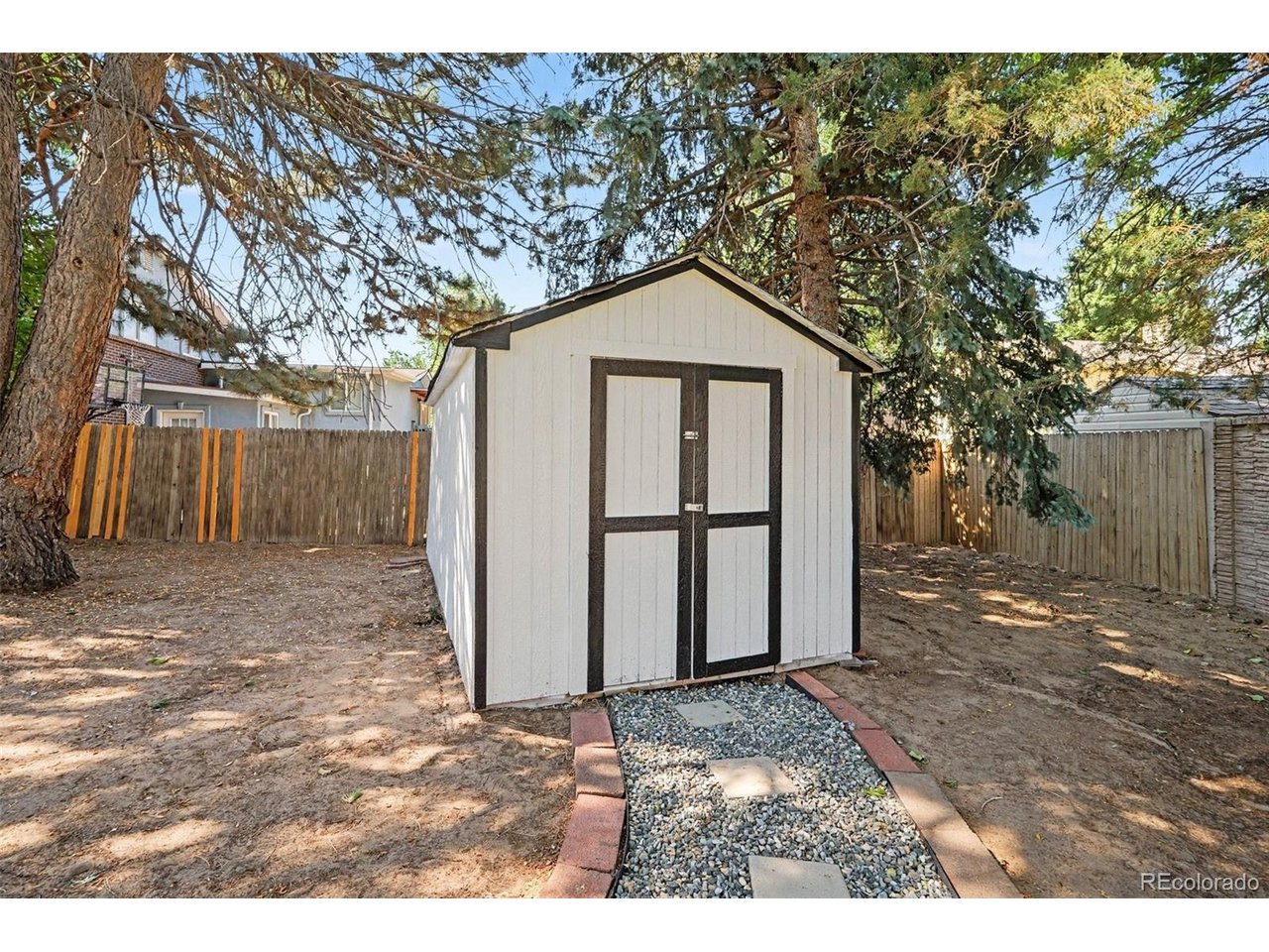 11915 E Arizona Dr